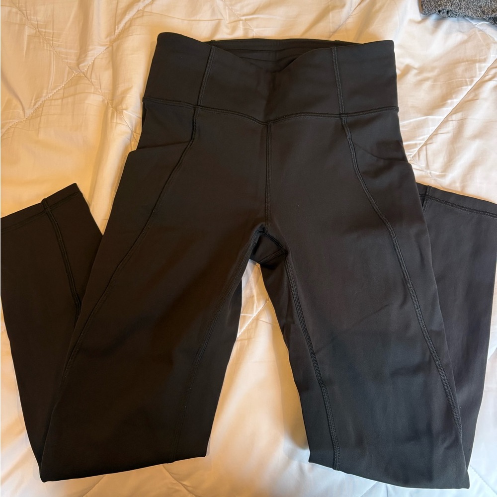 Lululemon size 4 Black High-Waisted Leggings 23inch inseam